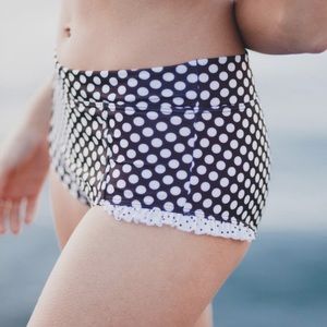 Albion Fit Domingo Short Shorts Bottoms NWT